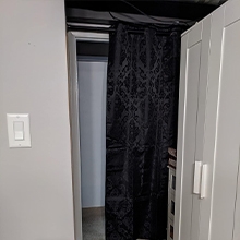door curtain rod